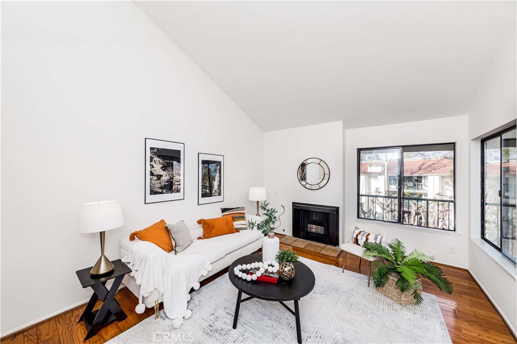 2301 Apricot Drive