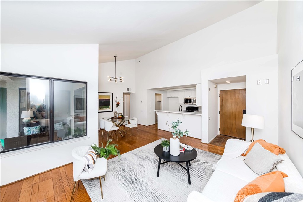 2301 Apricot Drive