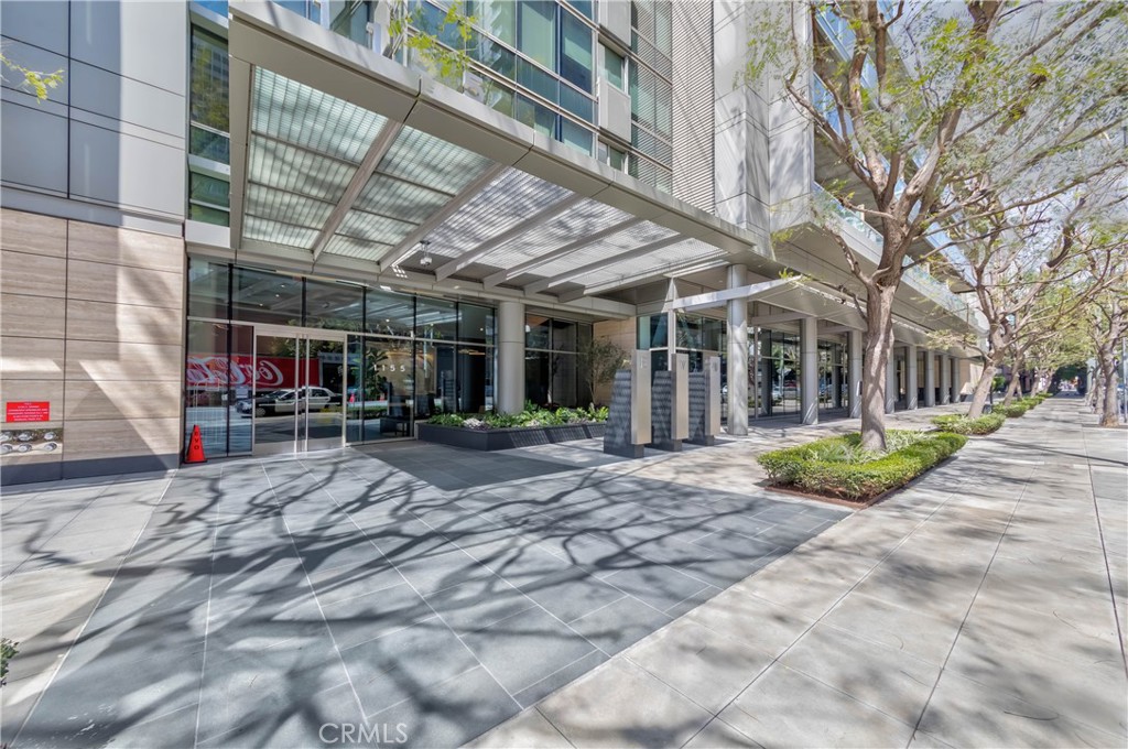1155 S Grand Avenue 320