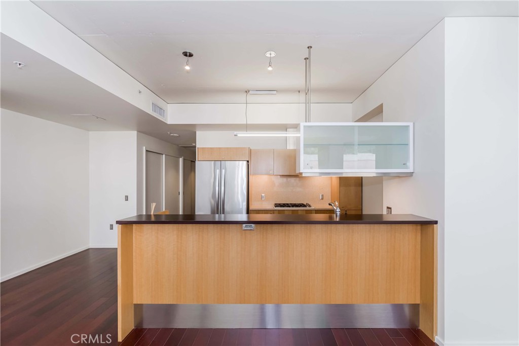 1155 S Grand Avenue 320