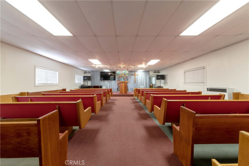 1025 S Catalina Street