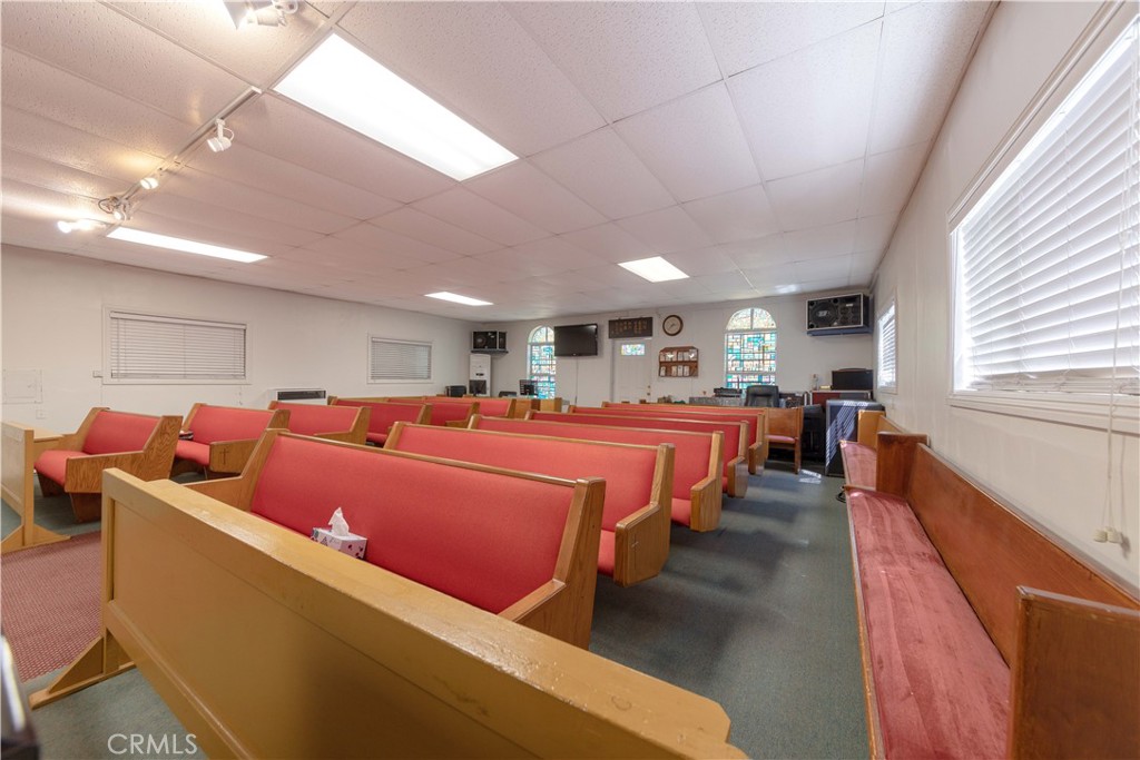 1025 S Catalina Street