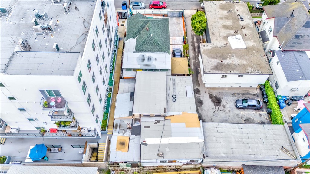 1025 S Catalina Street