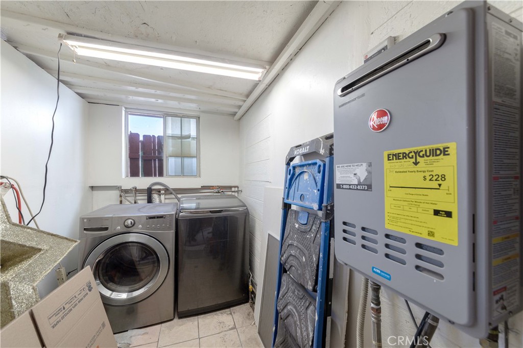 1025 S Catalina Street