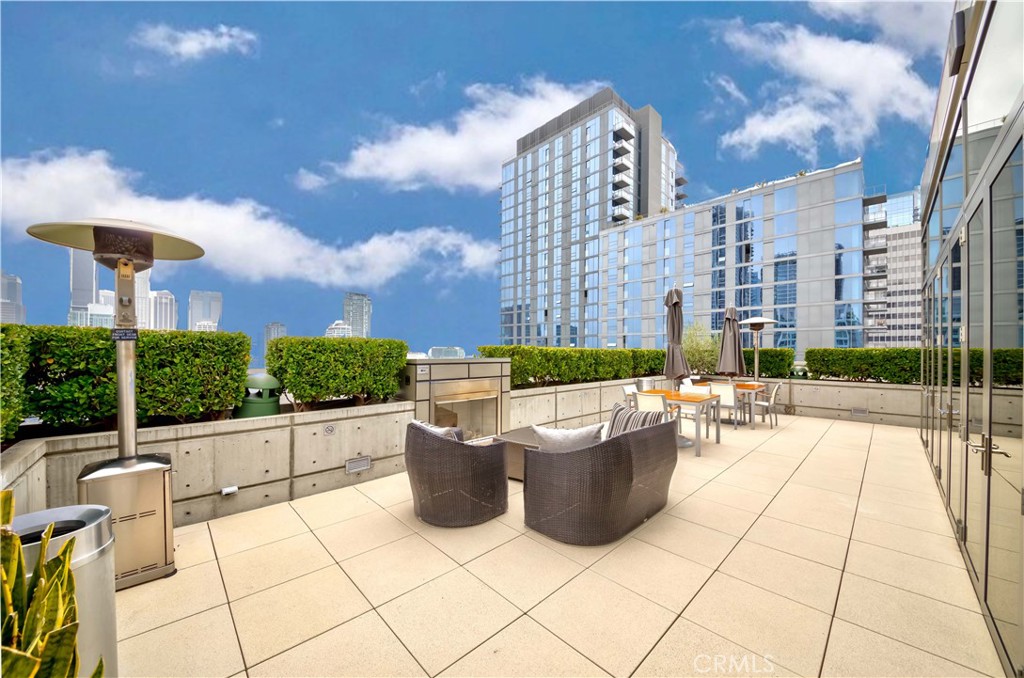 1155 S Grand Avenue 1008
