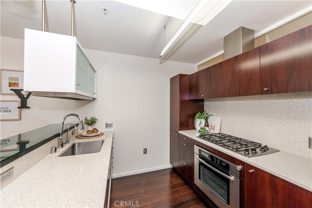 1155 S Grand Avenue 1008