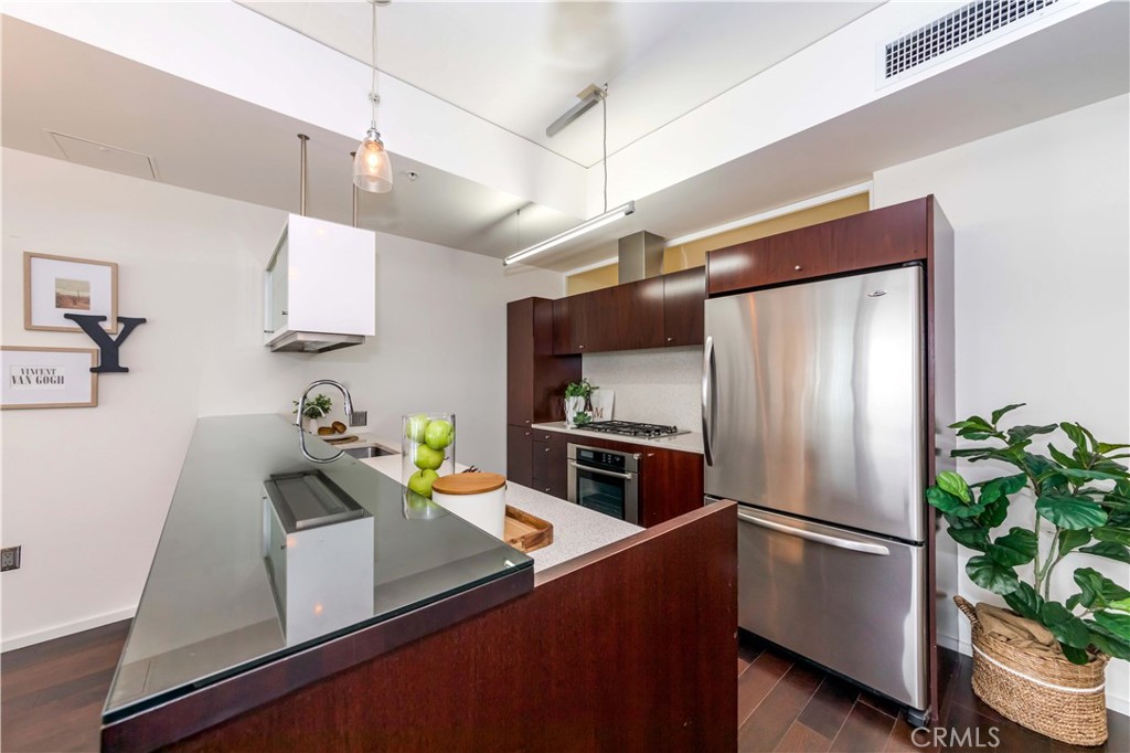 1155 S Grand Avenue 1008