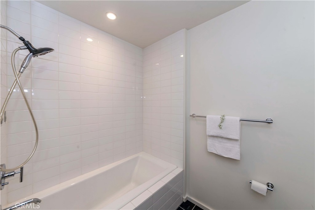 1155 S Grand Avenue 1008