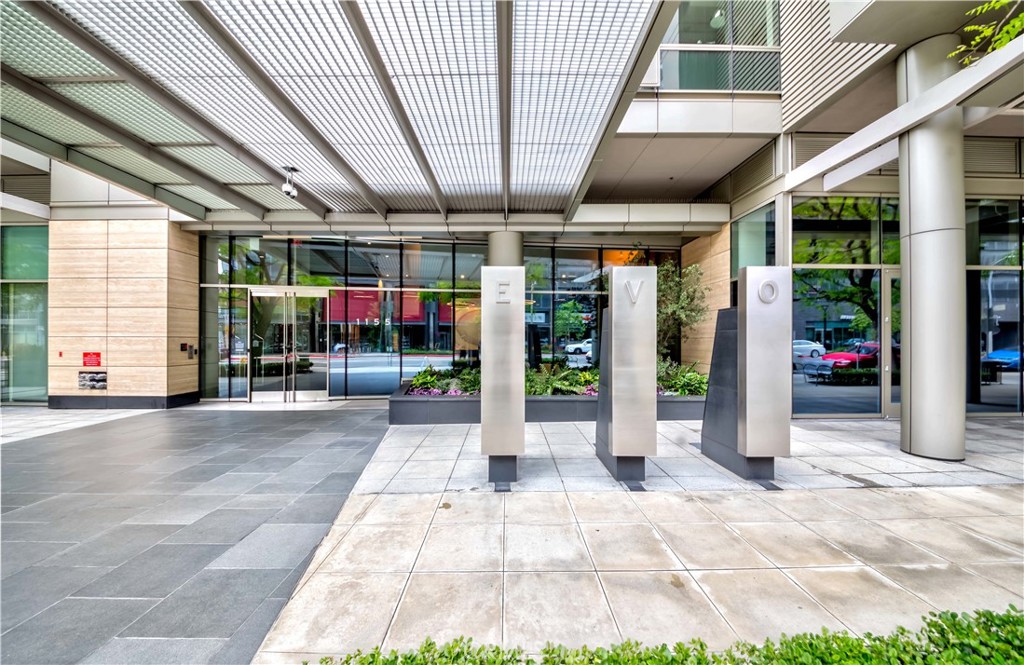 1155 S Grand Avenue 1008