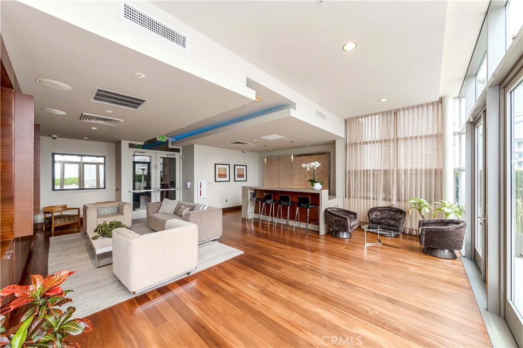 1155 S Grand Avenue 1008
