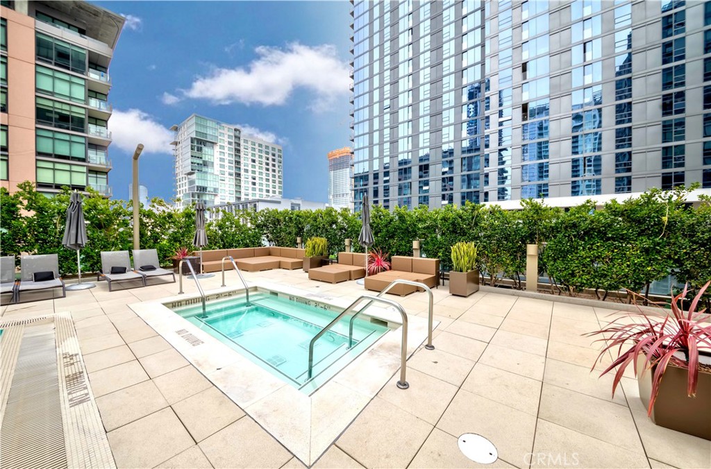 1155 S Grand Avenue 1008