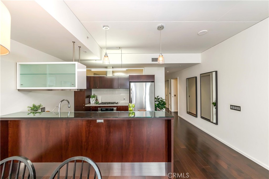 1155 S Grand Avenue 1008