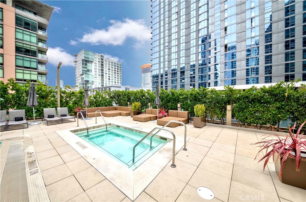 1155 S Grand Avenue 1008