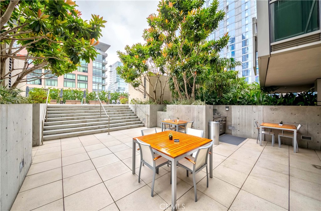 1155 S Grand Avenue 1008