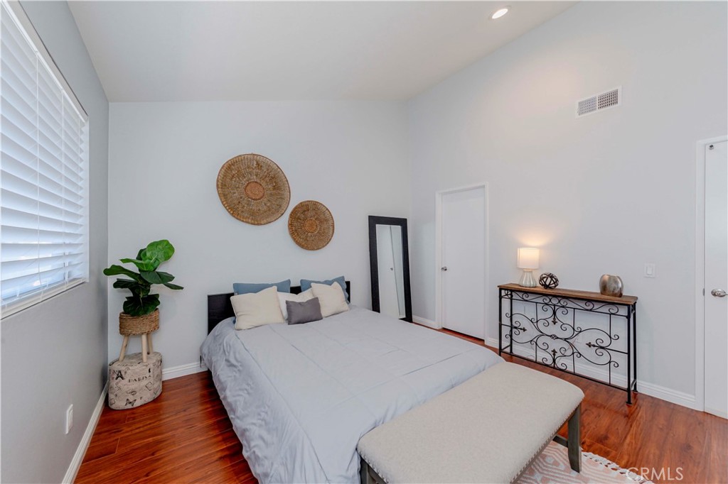 1755 Avenida Selva 60