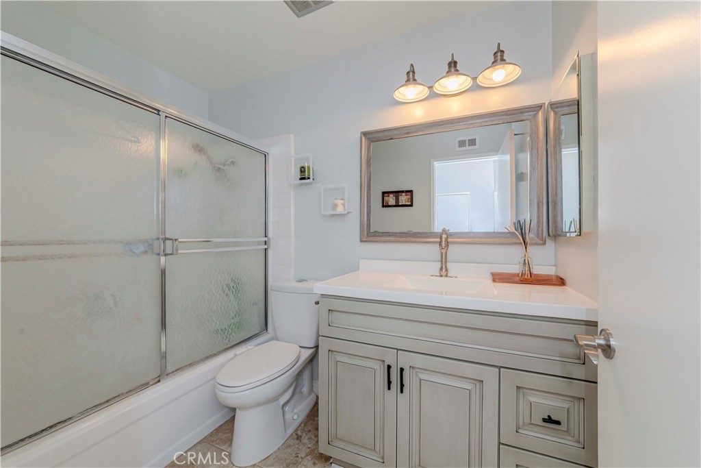 1755 Avenida Selva 60