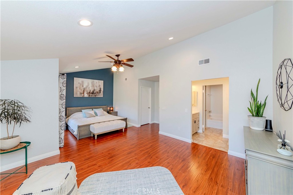 1755 Avenida Selva 60