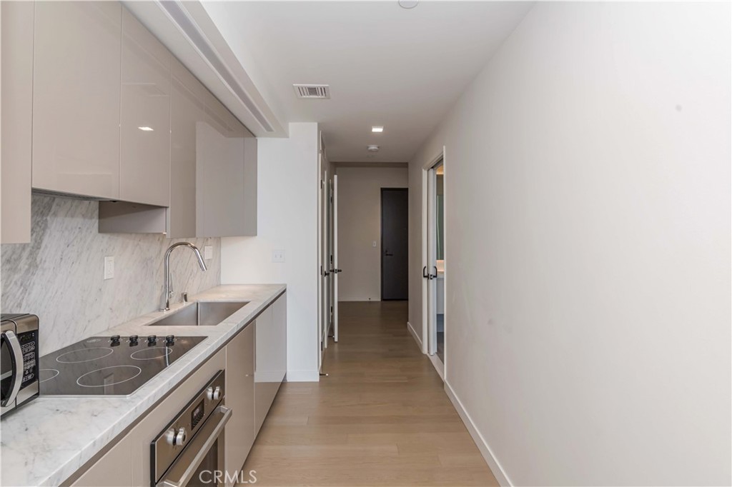 1050 S Grand Avenue 1505