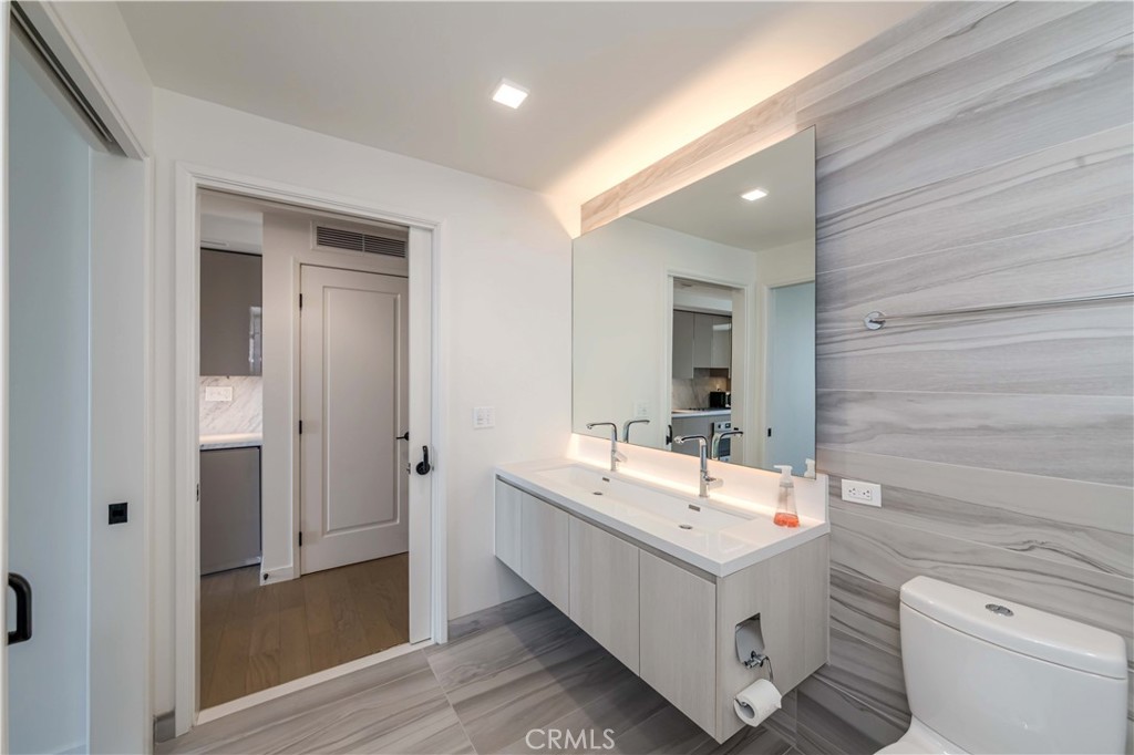 1050 S Grand Avenue 1505