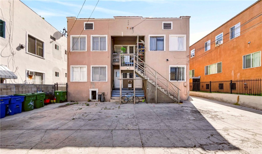 139 S Manhattan