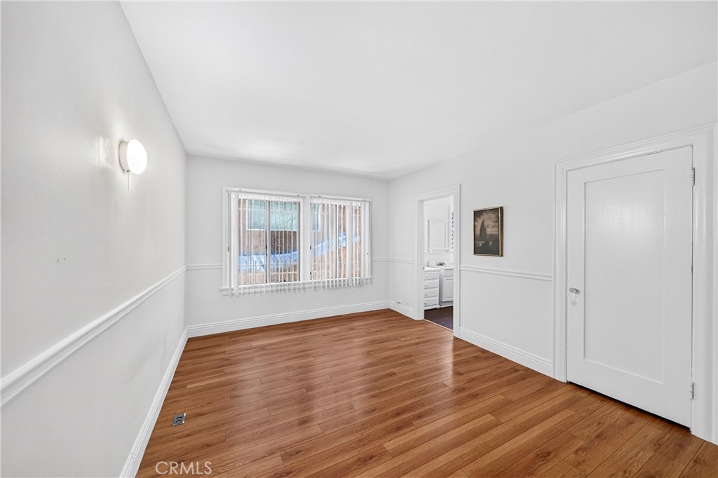 139 S Manhattan