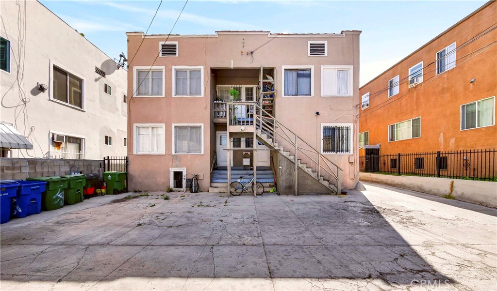 139 S Manhattan