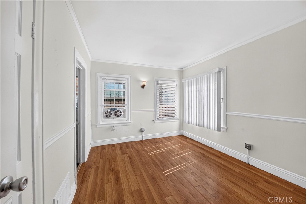 139 S Manhattan