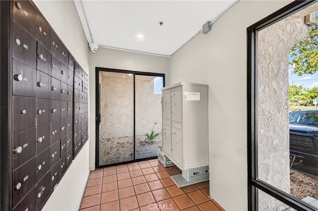 351 N Ford Avenue 221