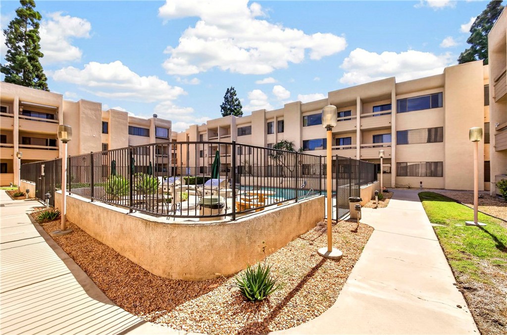 351 N Ford Avenue 221