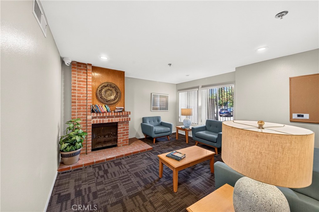 351 N Ford Avenue 221