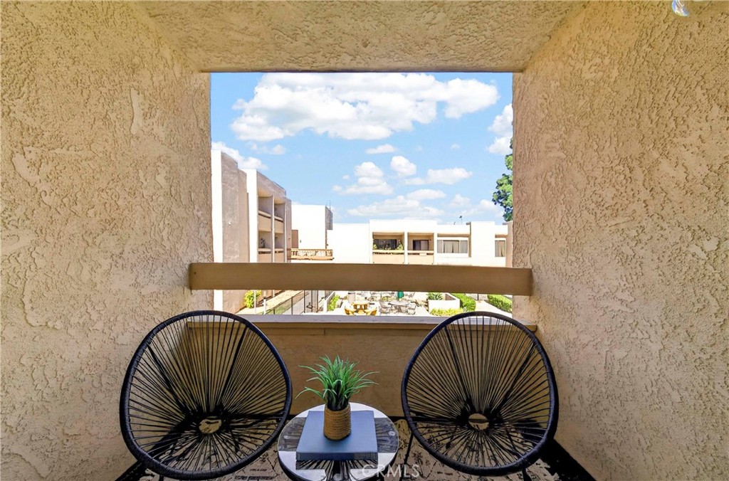 351 N Ford Avenue 221