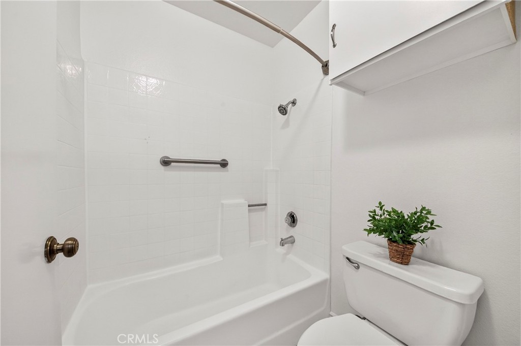 351 N Ford Avenue 221