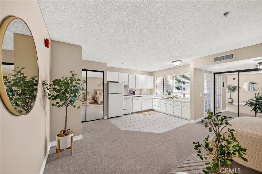 351 N Ford Avenue 326