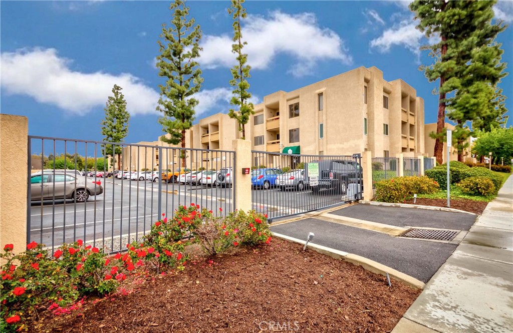 351 N Ford Avenue Unit: 217
