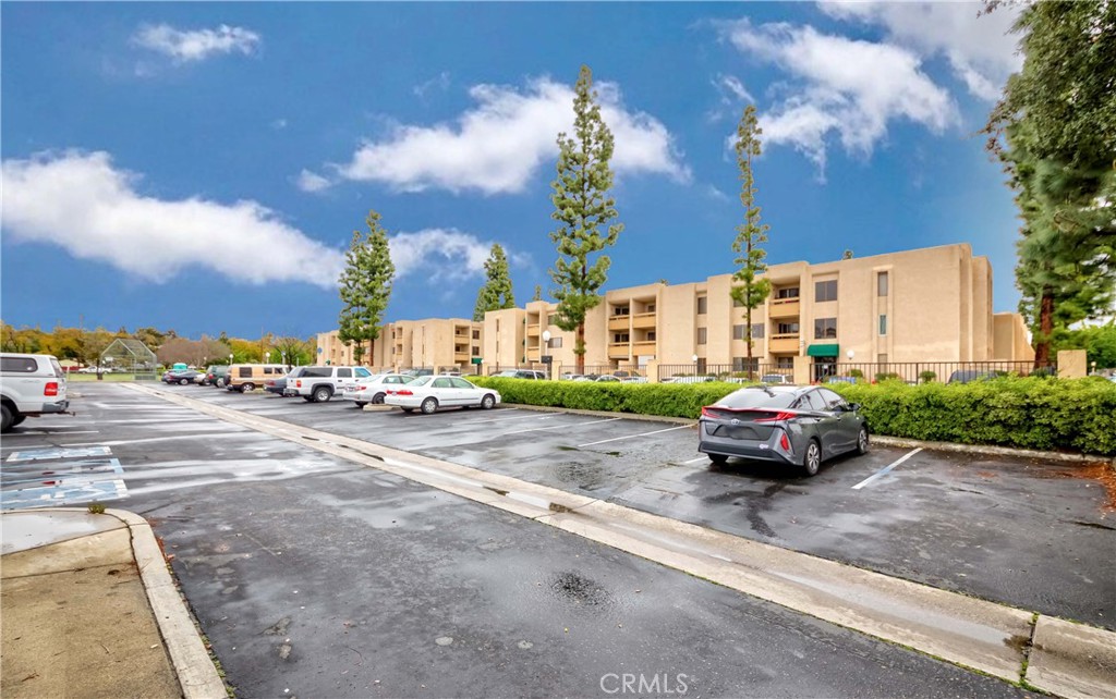 351 N Ford Avenue Unit: 217
