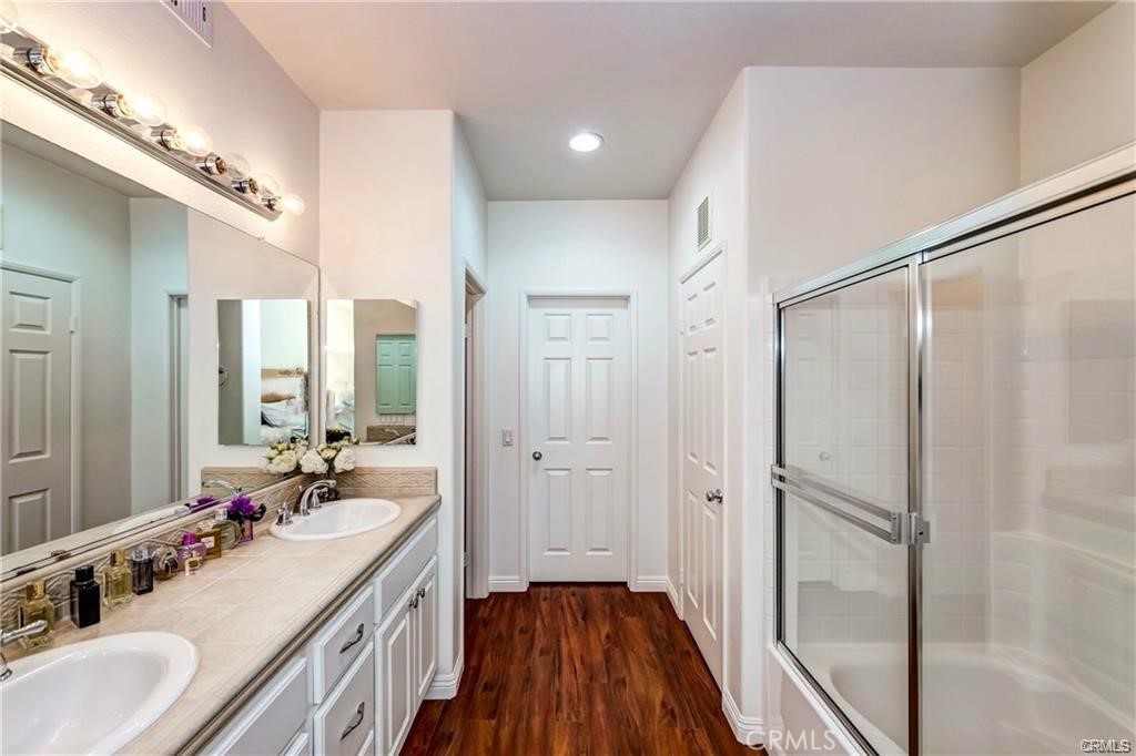 40 Leucadia Unit: 65