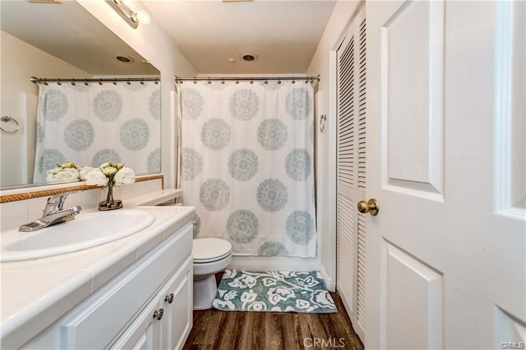 40 Leucadia Unit: 65