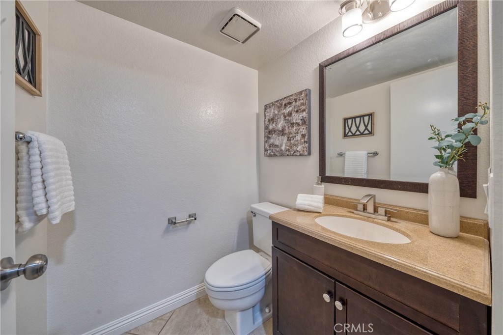 23070 Paseo De Terrado 4