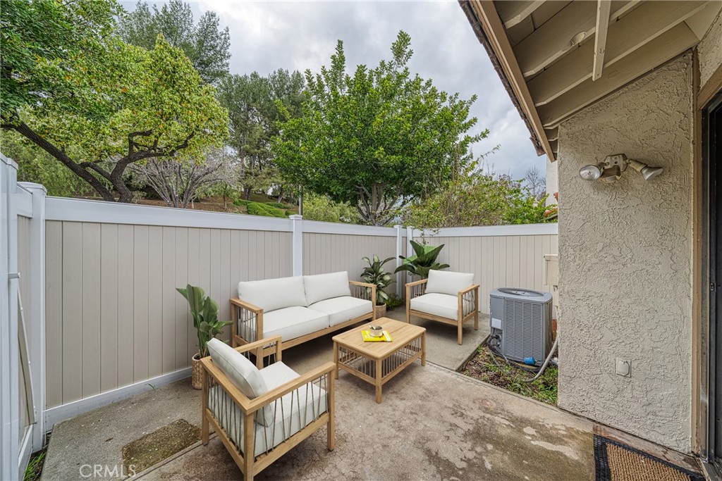 23070 Paseo De Terrado 4