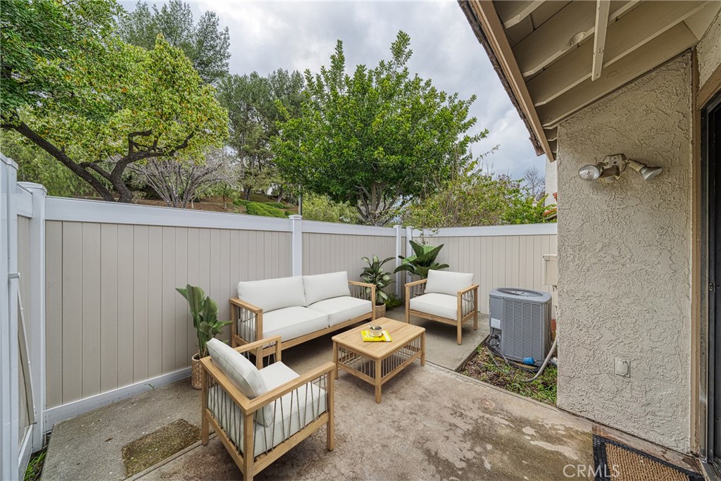 23070 Paseo De Terrado 4