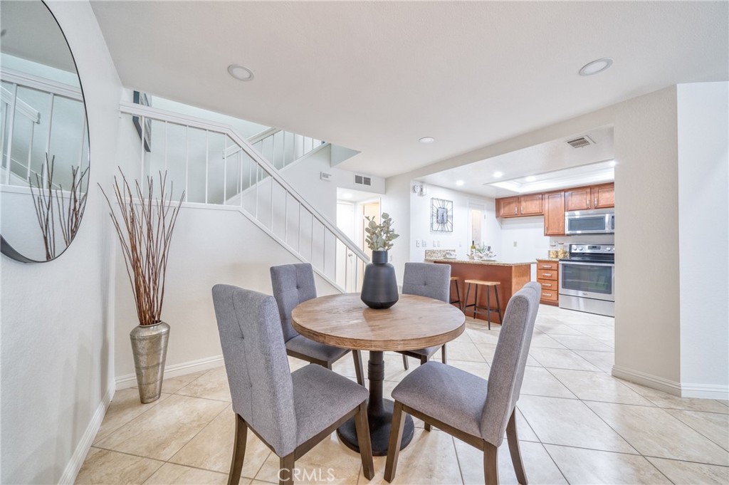 23070 Paseo De Terrado 4