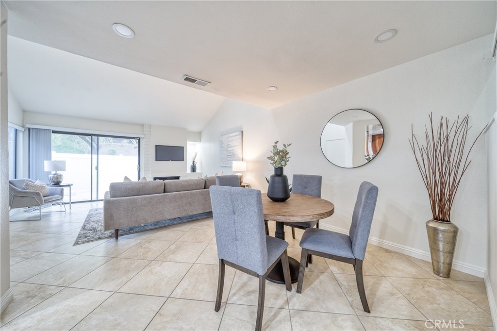 23070 Paseo De Terrado 4