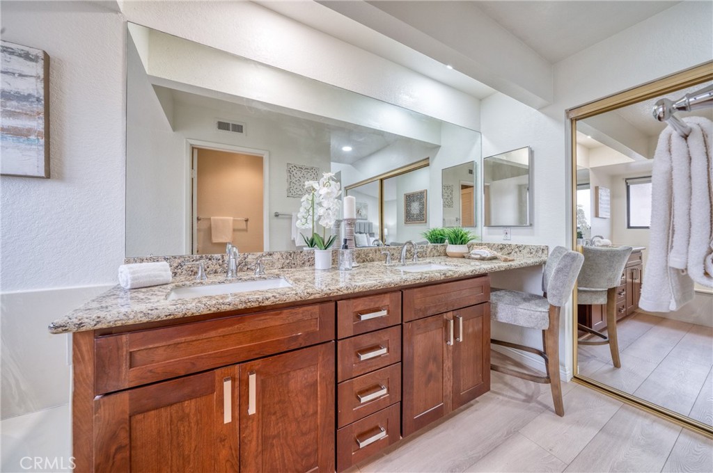 23070 Paseo De Terrado 4