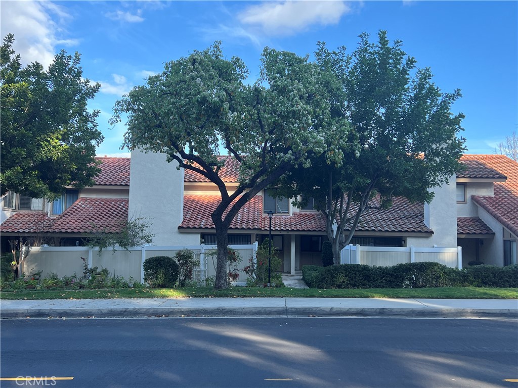 23070 Paseo De Terrado 4