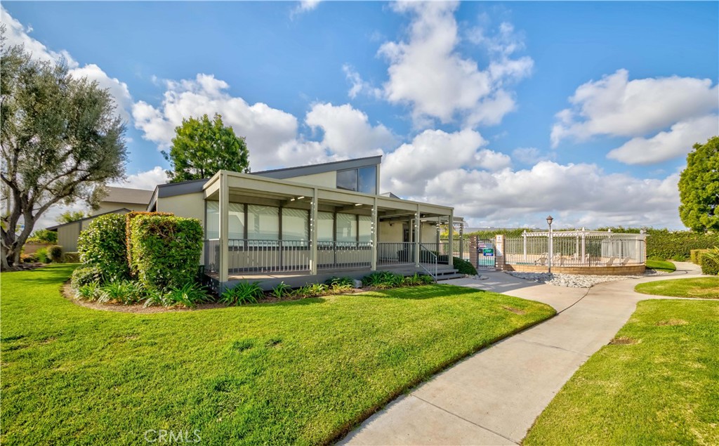 5553 Cajon Avenue