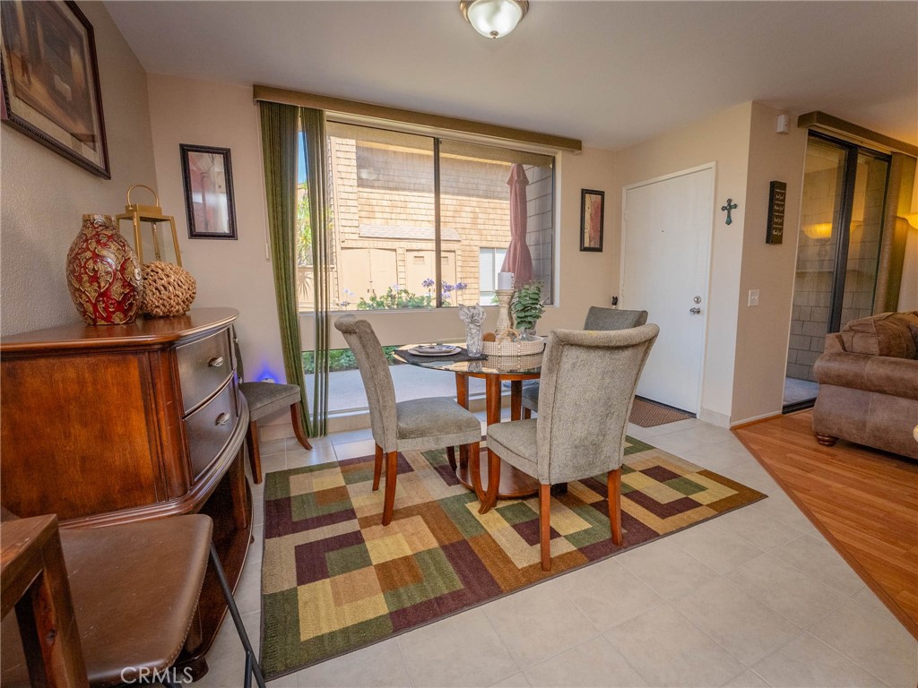 1675 W Lambert Road H (20) Unit: H  (20)