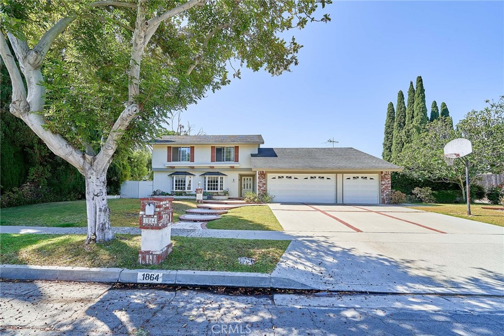1864 W Las Lanas Lane