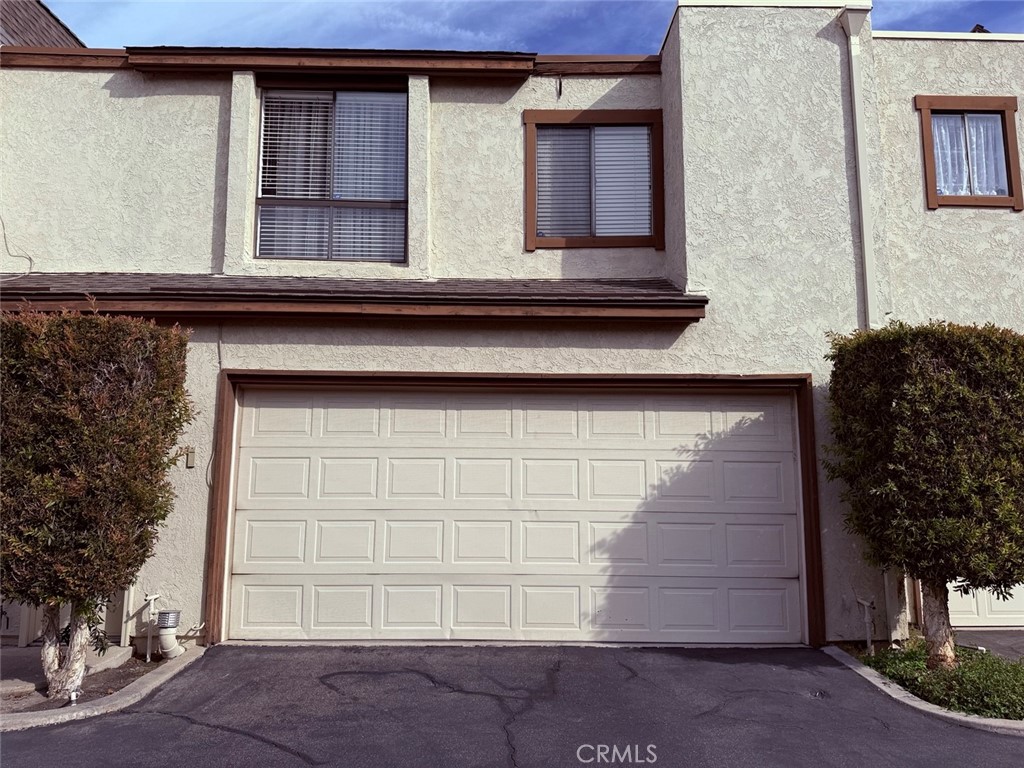 4969 Embassy Way 6