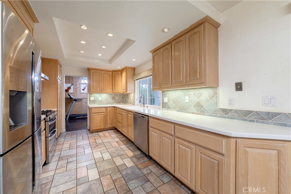 2715 Virginia Way