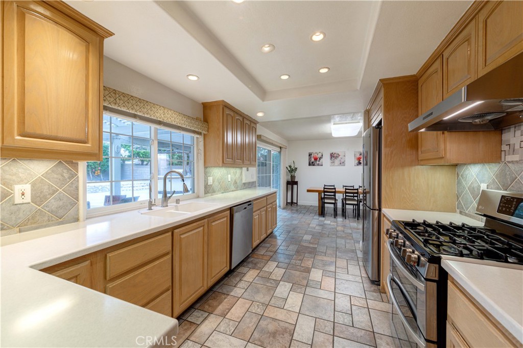 2715 Virginia Way
